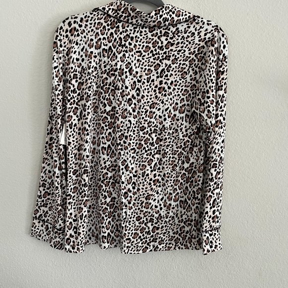 Soma jaguar animal print button down NWT - Picture 3 of 7